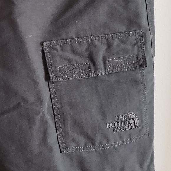 The North Face Convertable Pants To Shorts Grey Cargo Woman Size 6 EUC - Picture 9 of 16